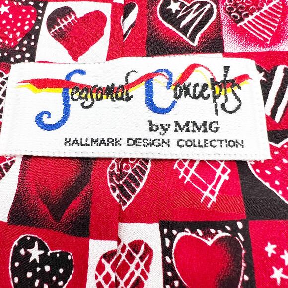 Seasonal Concepts By MMG Hallmark Design Collection Valentines Day Silk Tie - Picture 3 of 5